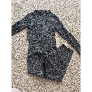 GUC Unbranded Women's Size Small Cheetah Print Athletic Set